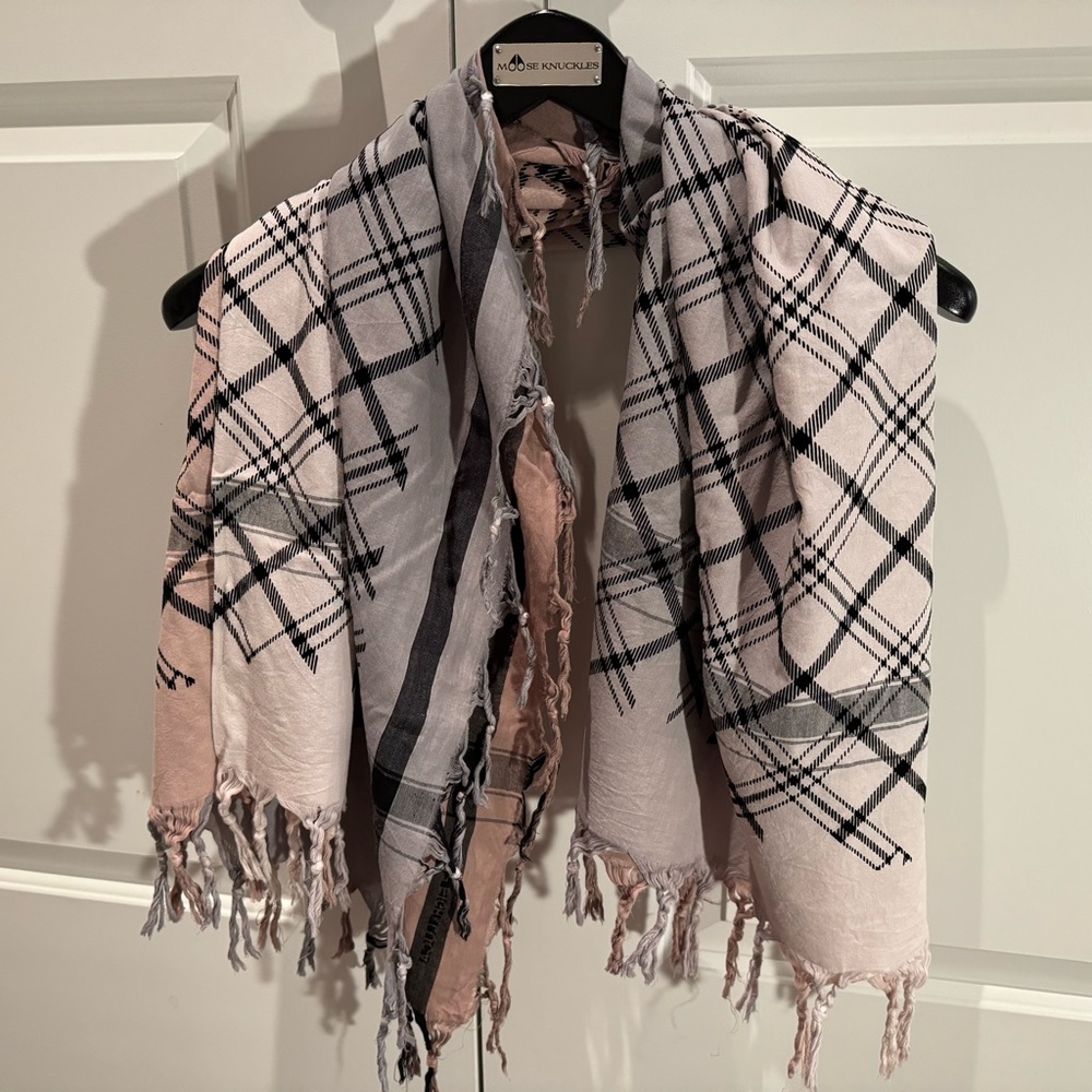 Leigh & Luca Scarf